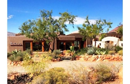 St. George House | Area has lots of hiking trails - 35 Minutes from Zions National Park