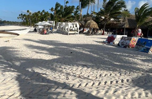 Playa Bibijagua Apartment | Arena Confort