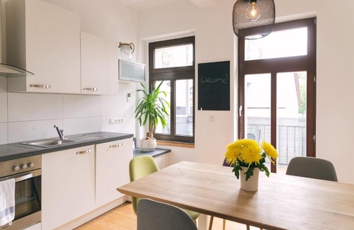 Zentrum-Nordwest Apartment | Arena Studio