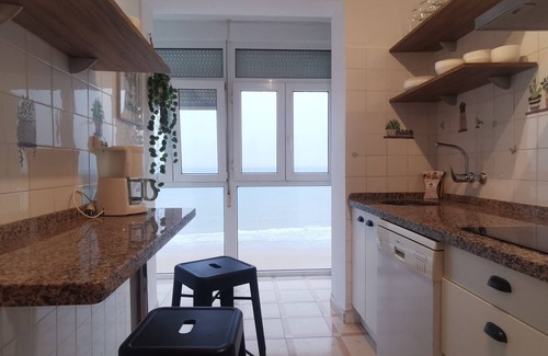 Cadiz Apartment | ARENA y Mar Sunny Home by Cadiz4Rentals