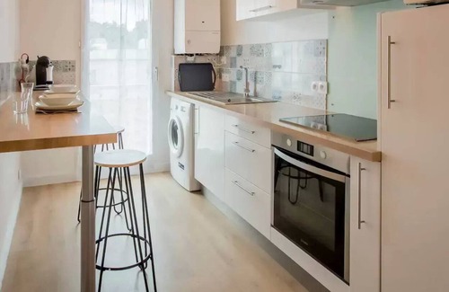 Rive Droite Apartment | Arenez: Cocooning 50m2 near Arena