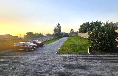 Aruch House | Arev Rest House