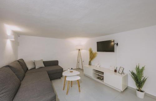 Maroulas House | ARGi House