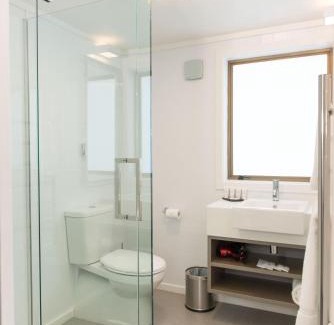 Dunedin Hotel | Aria on Bank