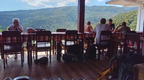 Munduk House | Aris Homestay and Warung Made