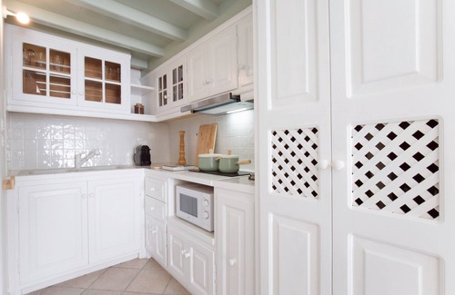 Oia House | Armeni Beach Nest - with private boat service!