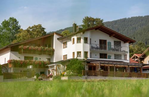 Oberammergau Hotel | ARNIKA Garni