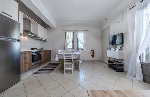 Platanes Ski Chalet | Arokaria,pool,near beach & amenities no car needed