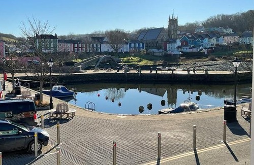 Aberaeron House | Arosfa Harbourside Guest House