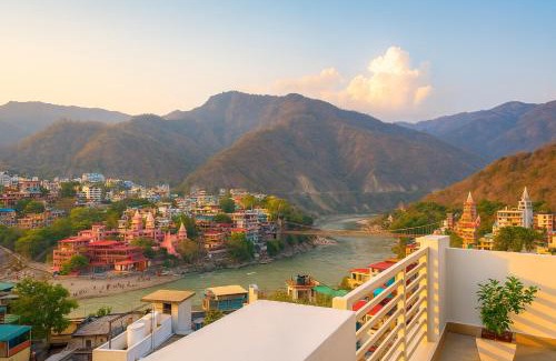 Rishikesh Hotel | Around stays by the Ganges