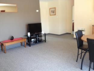 Te Anau Hotel | Arran Motel