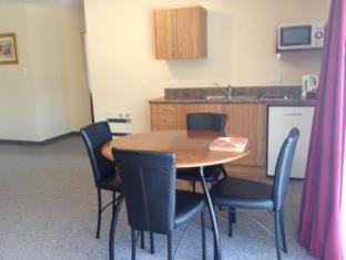 Te Anau Hotel | Arran Motel