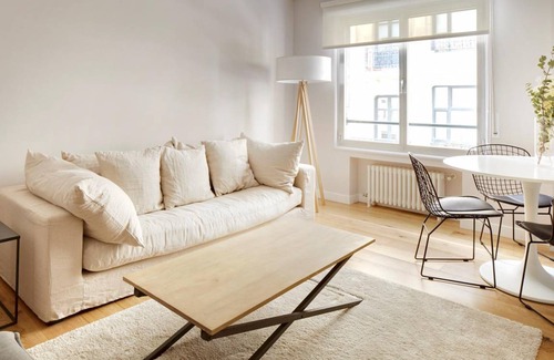 San Sebastian Centro Apartment | Arrasate 2 by FeelFree Rentals