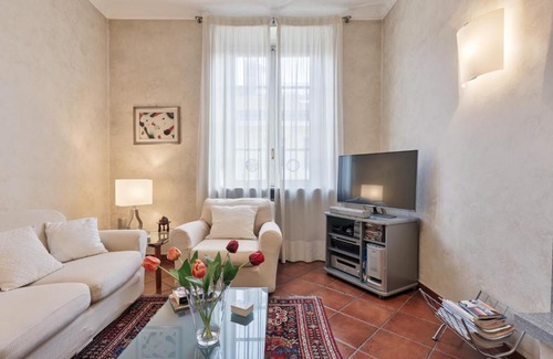 Historic Centre Apartment | Arsenale Art Apartment