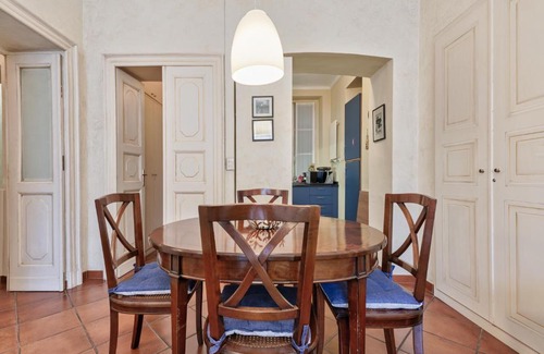 Historic Centre Apartment | Arsenale Art Apartment