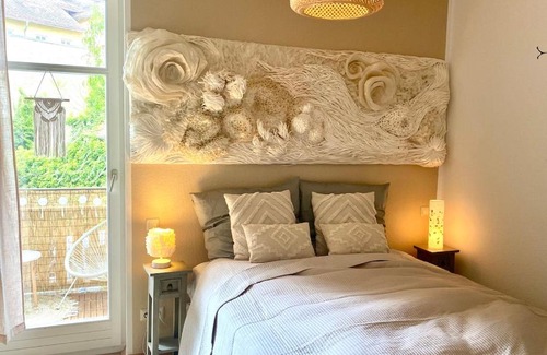 Naumburg Apartment | Art Apartment