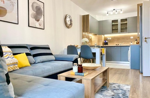 Stara Zagora Apartment | Art Apartment for 4 Guests Free Parking & Wifi