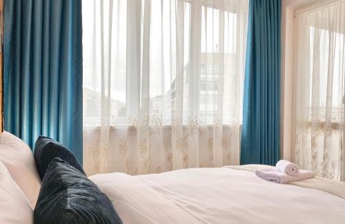 Stara Zagora Apartment | Art Apartment for 4 Guests Free Parking & Wifi