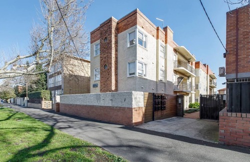 Elwood Apartment | Art Deco Modern within Elwoods Inner city Scene