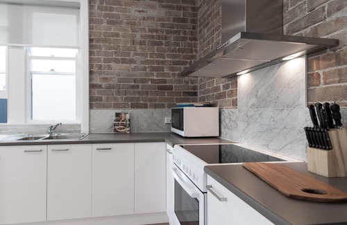 Mosman Apartment | Art Deco Mosman Dream-Minutes Drive to Balmoral