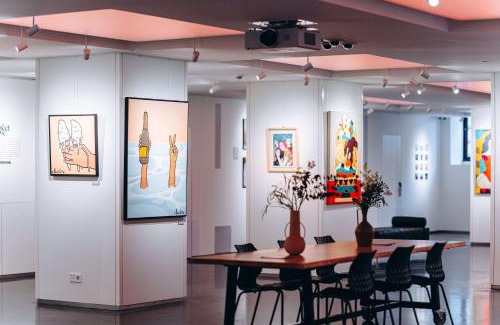 Burgwallen Nieuwe Zijde Hotel | art'otel amsterdam, Powered by Radisson Hotels