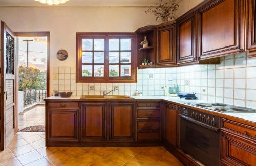 Spata-Artemida House | Artemida Beachside Villa Escape - 50m by the Sea