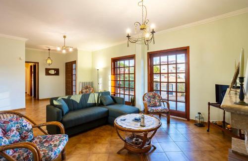 Spata-Artemida House | Artemida Beachside Villa Escape - 50m by the Sea