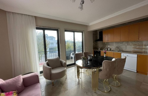 Fethiye City Center Apartment | Artemis homesnThis is a magnificent place that dazzles with its natural beauties
