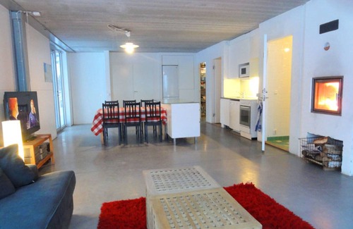 Saltsjobaden Apartment | Artist's villa in the Stockholm archipelago with sea views on three sides