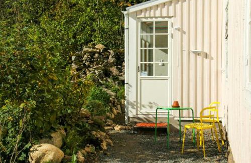Broby Apartment | Artist Studio By Helge River In Skåne