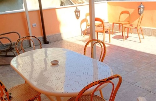 Old Town Apartment | Artists' refuge with large terrace in the heart of downtown