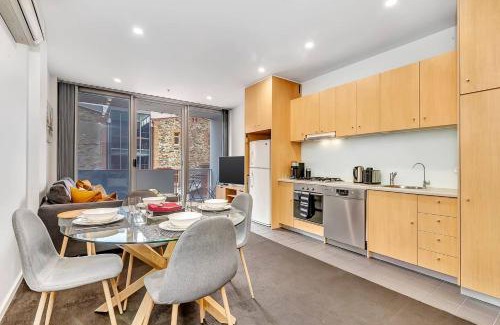 Adelaide Central Business District Apartment | 'Artsy at East End' A Modern Inner-city Retreat