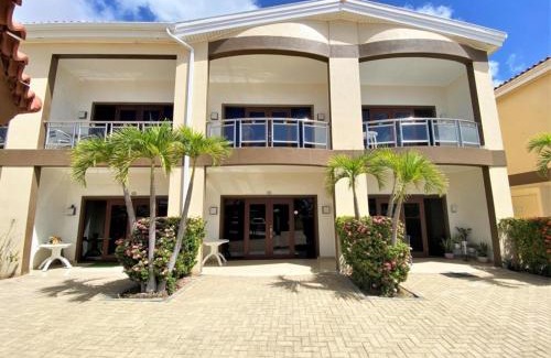 Oranjestad-West Apartment | Aruba Breeze B7