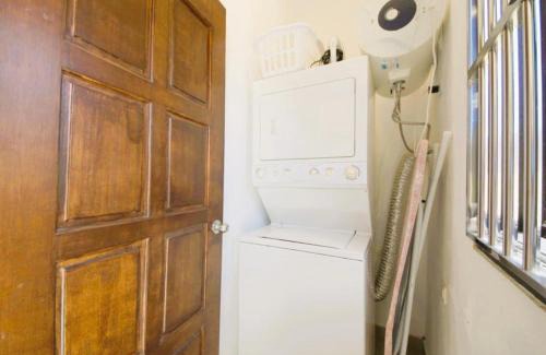 Oranjestad-West Apartment | Aruba Breeze B7