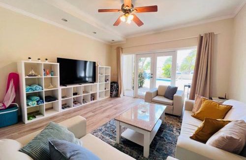 Palm Beach House | Aruba Breeze Condo C3