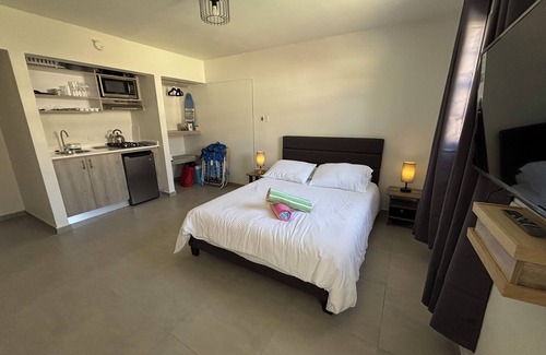 Alto Vista Apartment | Aruba IXORA H2 - Swalchi Suite, studio, sleeps 2, 7 minutes drive to the beach