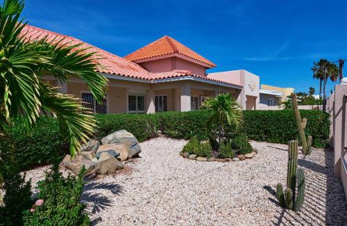 Palm Beach Villa | Aruba Palm Beach Villa