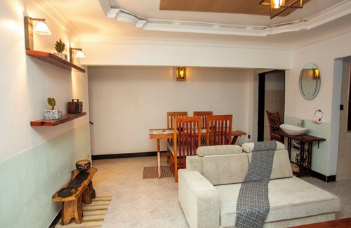 Arusha Bed & Breakfast | Arusha Safari Retreat: 3BR Home with Patio, Mini-Bar & Easy Transport