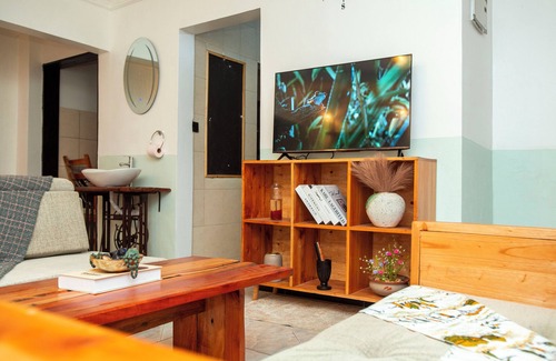Arusha Bed & Breakfast | Arusha Safari Retreat: 3BR Home with Patio, Mini-Bar & Easy Transport
