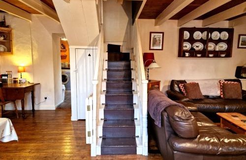 Llandyssiliogogo House | Arwel Llangrannog