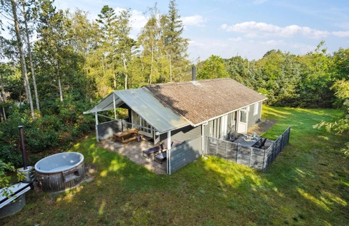 Oster Hurup House | "Arwin" - 200m from the sea by Interhome