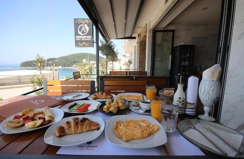 Himare Hotel | ARXONTIKO