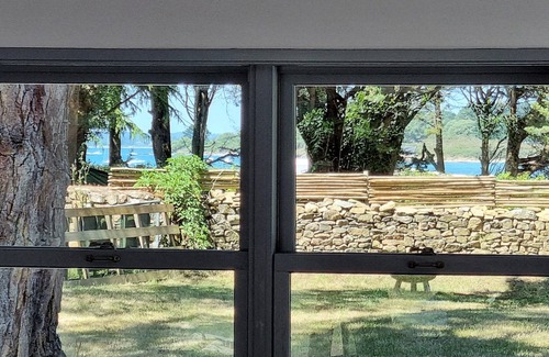Sarzeau Villa | Arzon: Blue, green, calm, charm, great comfort, on the edge of the Gulf.