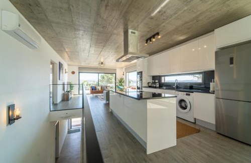 Espartal Villa | As Andorinhas - Walking distance to Monte Clerigo and Amoreira beaches