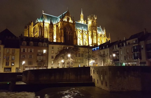 Les Iles Apartment | "As in Venice" Prestige Suite in the heart of Metz-Opera