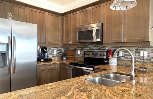 Surf City House | As seen on HGTV's HOUSE HUNTERS in 2023! Stunning Views - Steps to the Beach