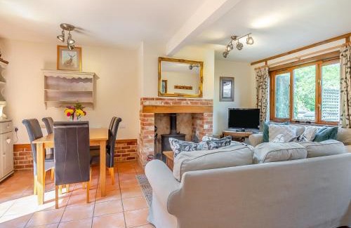 Bungay Apartment | Ash - Uk49524