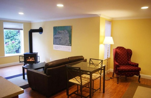 Haight-Ashbury Apartment | Ashbury Garden Studio