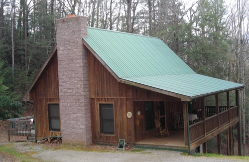 Candler Cabin | Asheville - Mountain Laurel Cabin - Secluded Mountain Getaway