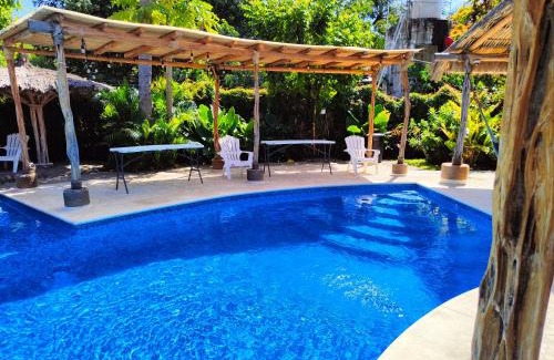 La Poza Hotel | Ashly Loma Larga